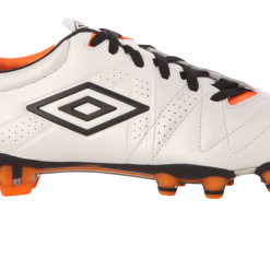 Umbro Speciali 3 Premier Soccer Shoe