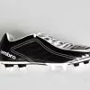 Umbro Swerve Gloss Men's Soccer Shoe