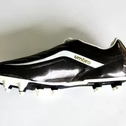 Umbro Junior Swerve Gloss Soccer Shoe