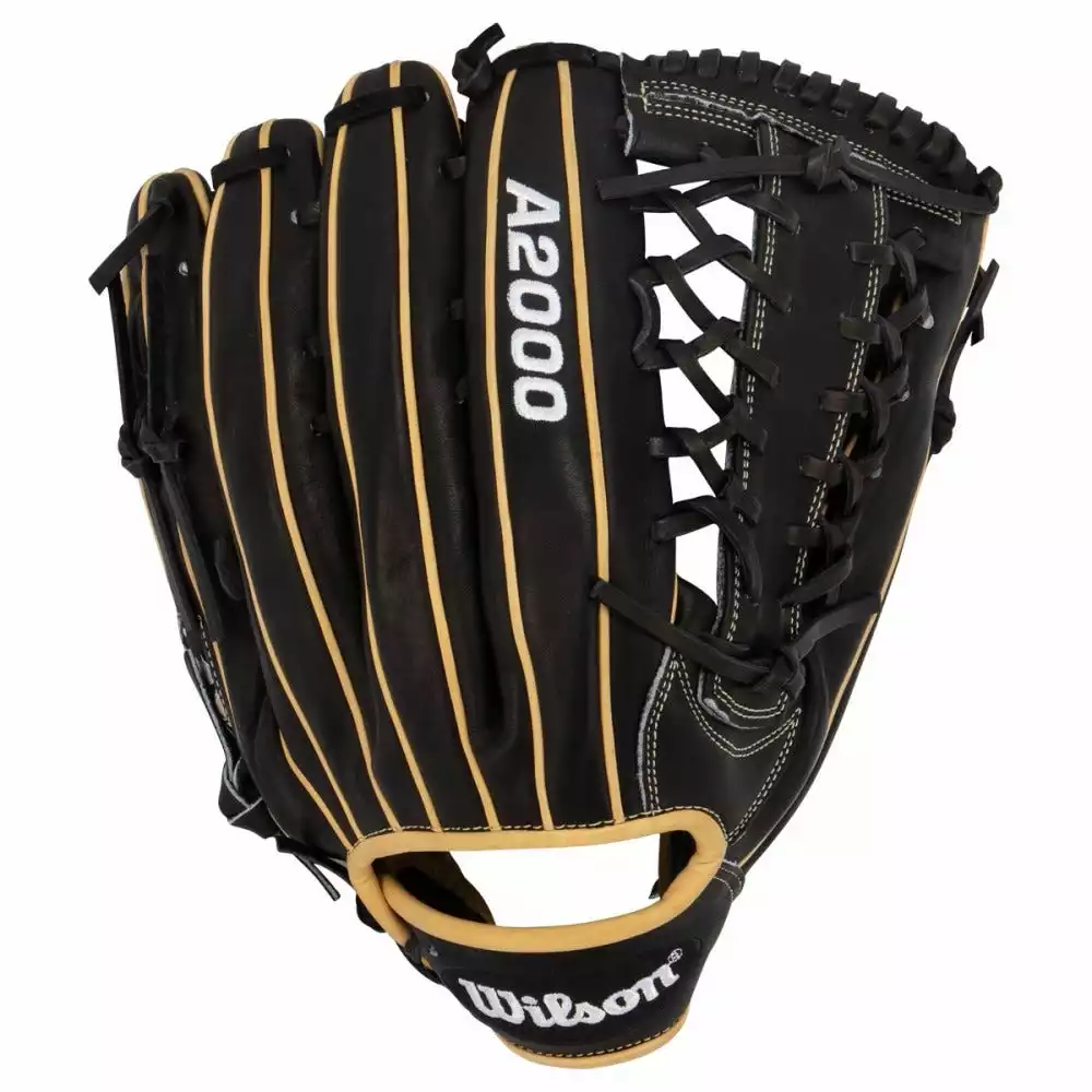 Wilson A2000 12.5" Ball Glove 4 Wilson A2000 12.5" Ball Glove