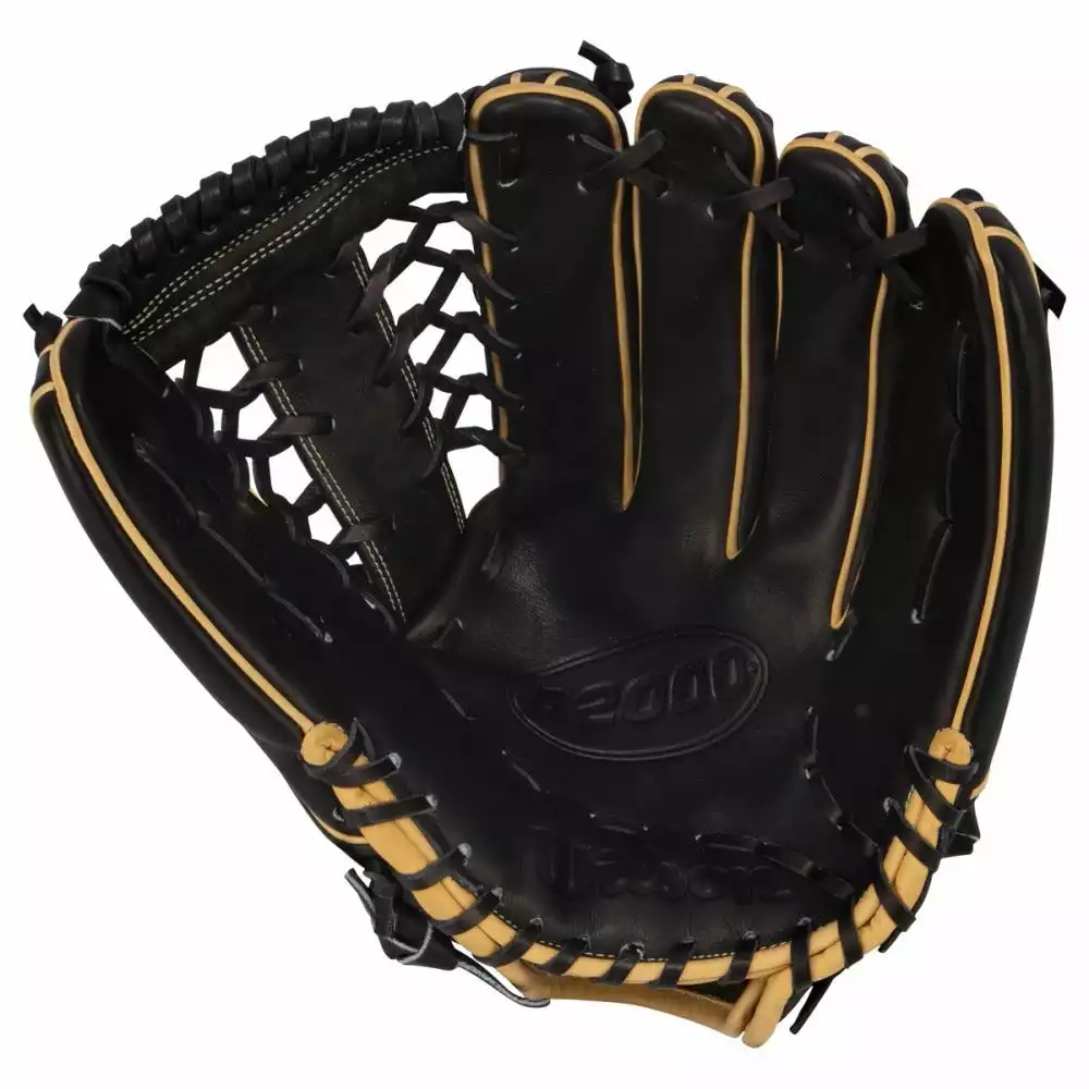 Wilson A2000 12.5" Ball Glove 3 Wilson A2000 12.5" Ball Glove